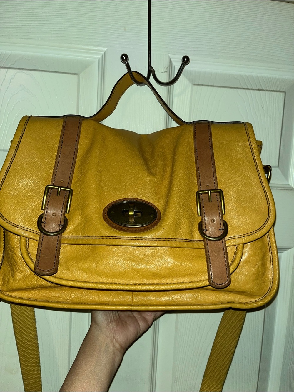 FOSSIL VTG MUSTARD YELLOW MESSENGER LEATHER BAG MEN & WOMEN BEAUTIFUL VTG PIECE